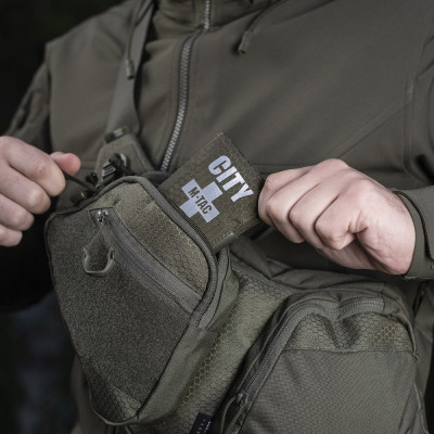 M-Tac City Med Pouch kompaktne esmaabikott, Ranger Green