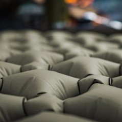 M-Tac Sleeping Pad 195x60cm Pripučiamas kilimėlis miegojimui